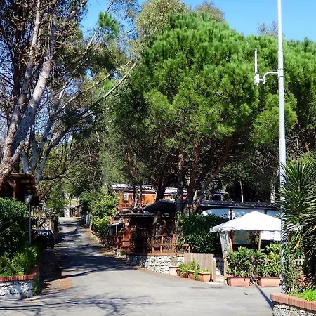Tigullio Camping & Resort 3* Sestri Levante
