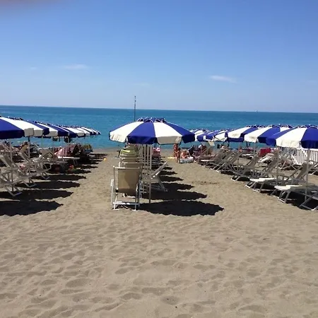 אתר קמפינג Tigullio & 3*