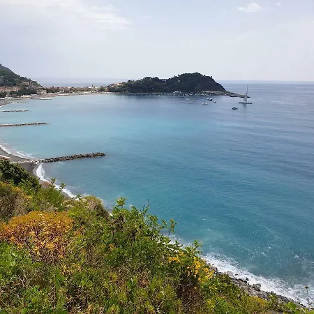 Tigullio & אתר קמפינג